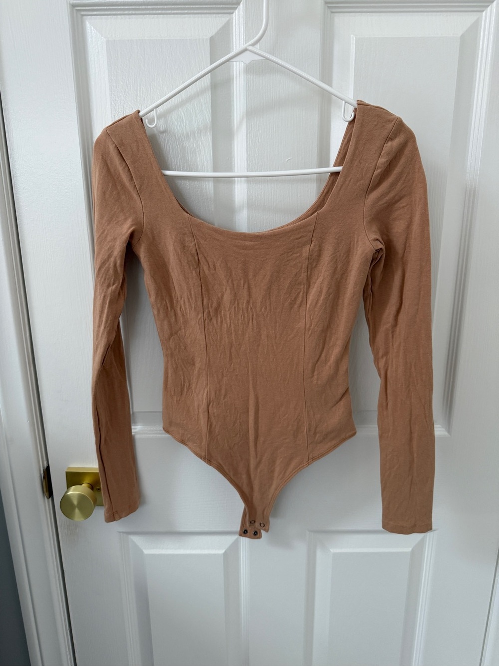 Abercrombie & Fitch Long-Sleeve Seamed Scoopneck Bodysuit, Light Brown, Size XS